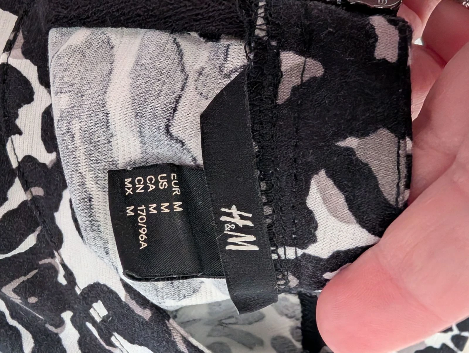 Magnífico vestido com estampa de leopardo – H&M – Tamanho M – photo 6